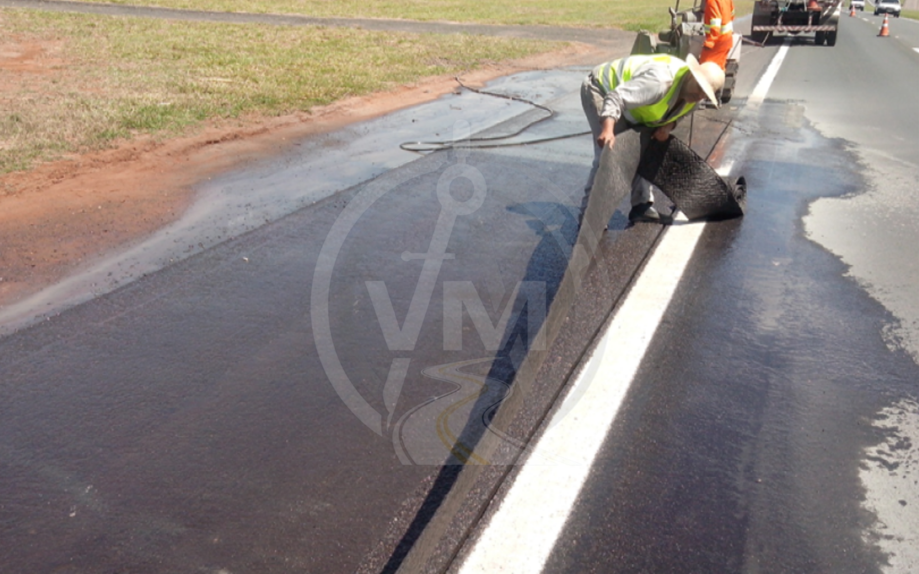 Etapa 3 - Instalação da geomanta no sistema Microdreno de drenagem